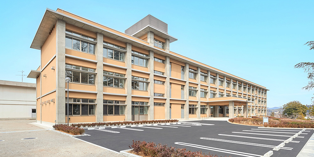 山辺高校管理教室棟外２棟改築工事 JV 谷建設㈱（奈良市）